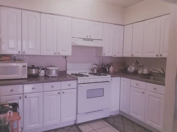 4131 51st St APT 7E, Flushing, NY 11377