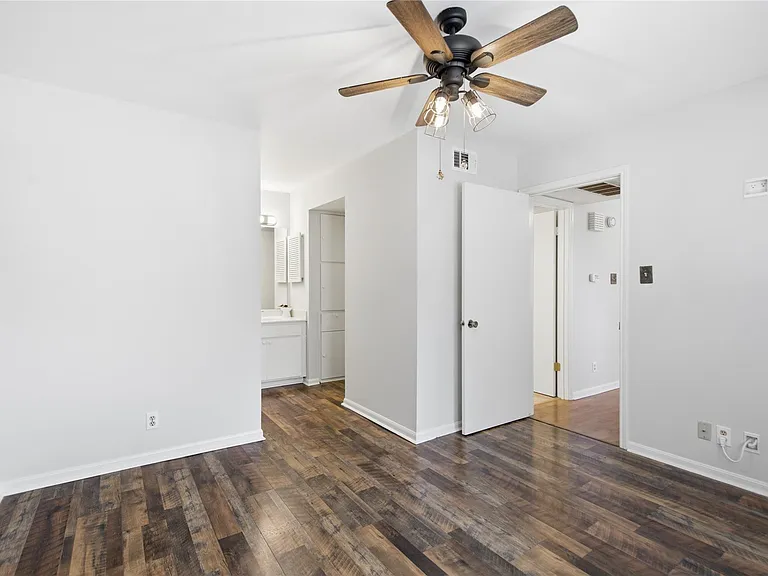 9226 Jollyville Rd #222 — Photo 16