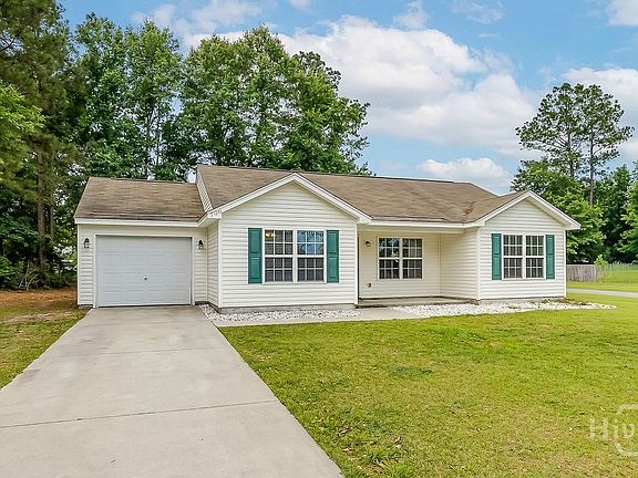 2nd image of 106 Pine Thicket Way