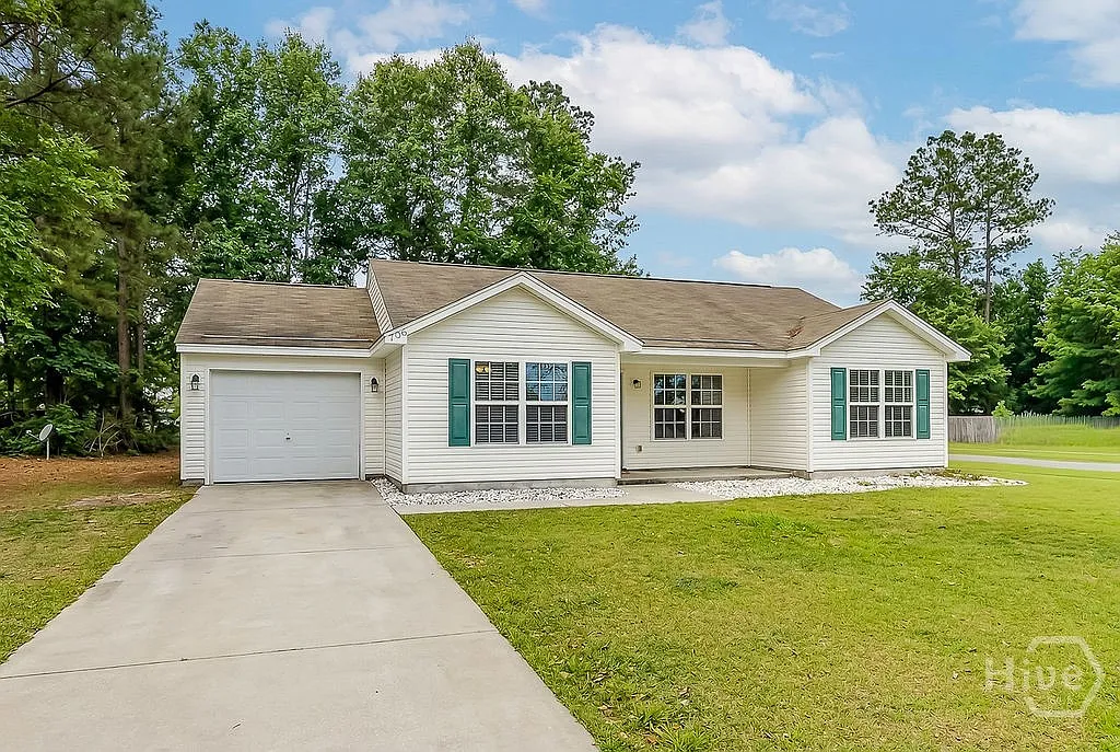 Building Photo - 106 Pine Thicket Way