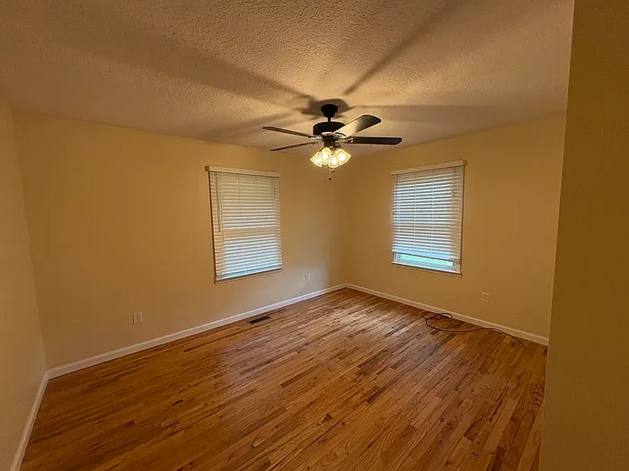 3237 Jacks Creek Rd — Photo 11