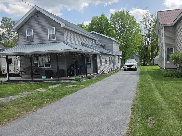 3810 Franklin St, Lyons Falls, NY 13368