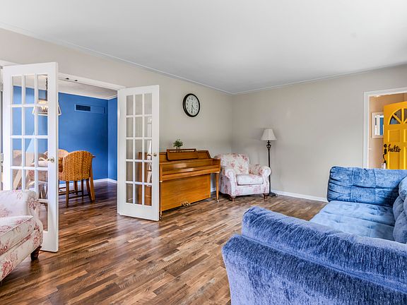 5th image of 1747 Eastbrook St SE