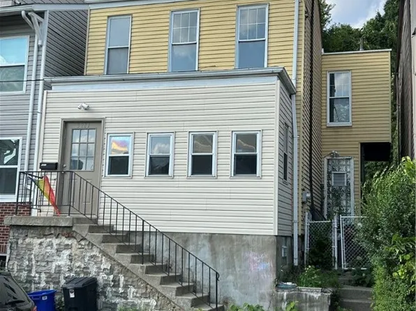 5221 Broad St, Pittsburgh, PA 15224