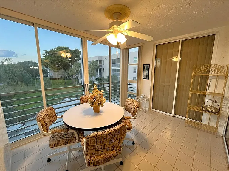 9501 Seagrape Dr #305 — Photo 11