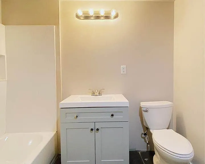 2417 Como Ave SE — Photo 8