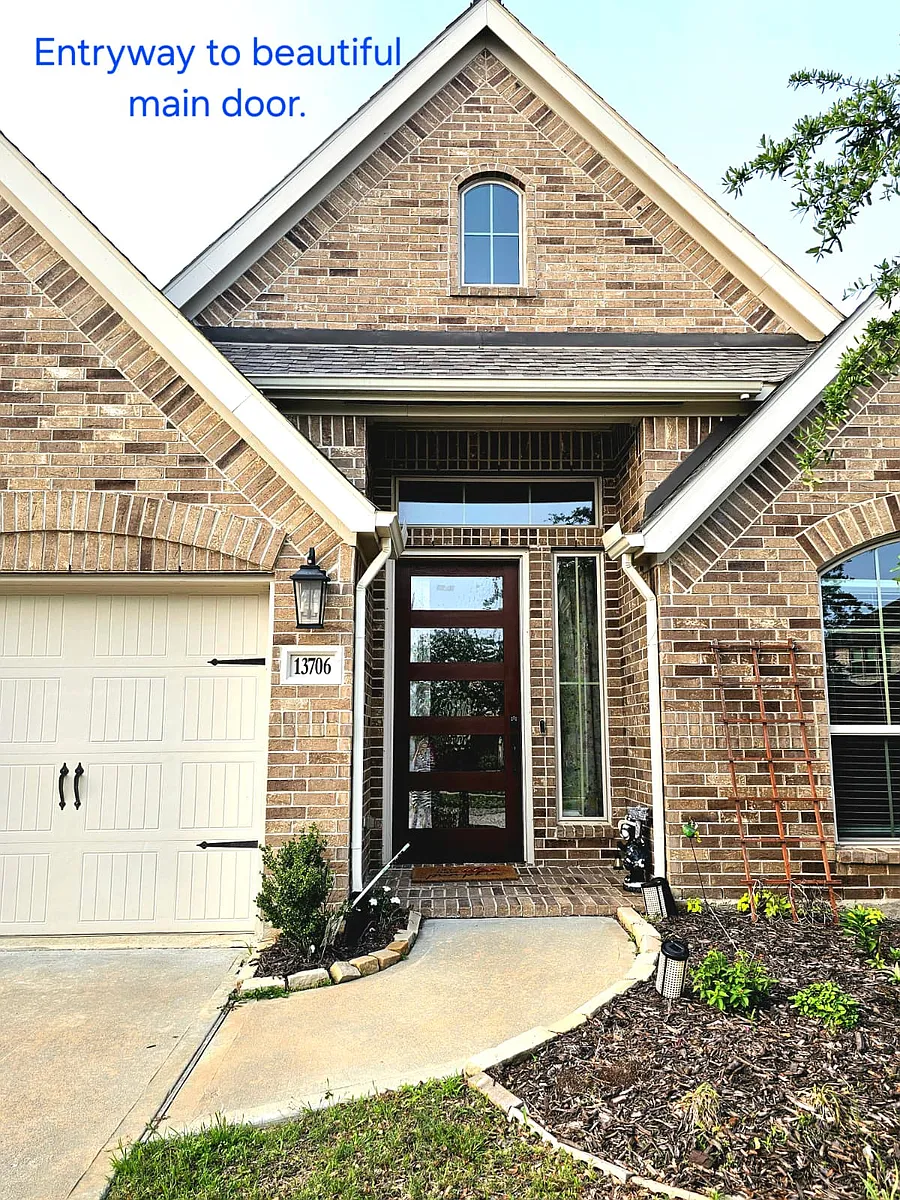 Building Photo - 13706 Duro Bluff Dr