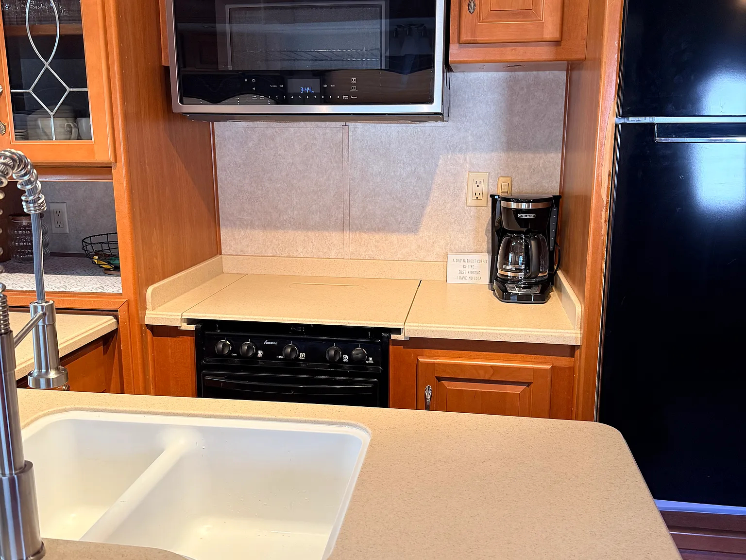 1 bed, 500 sqft, $1,600 — Photo 3