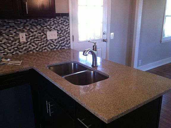 New kitchen cabinets & counters