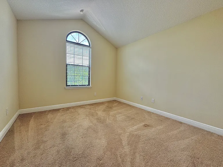 8163 Roseville Blvd — Photo 13