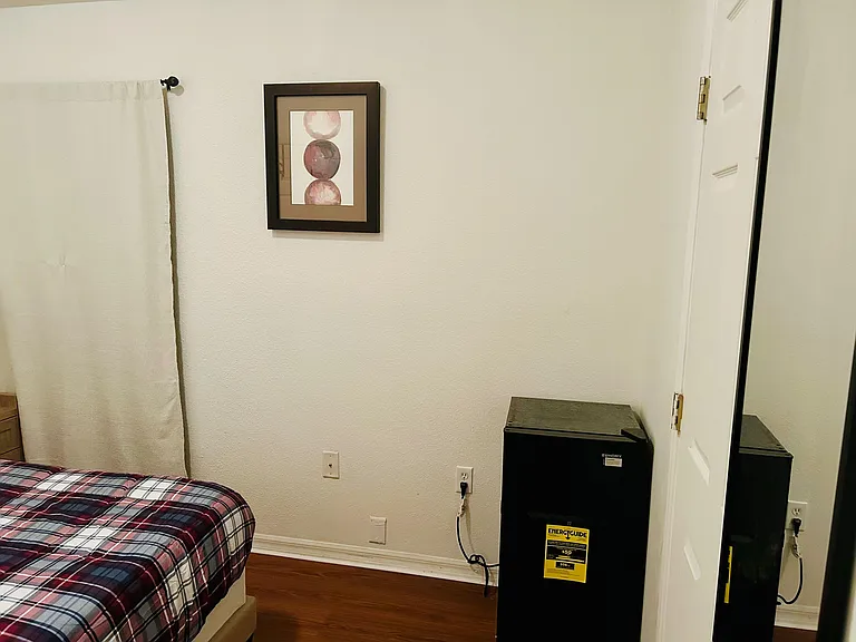 China Berry Cir — Photo 3