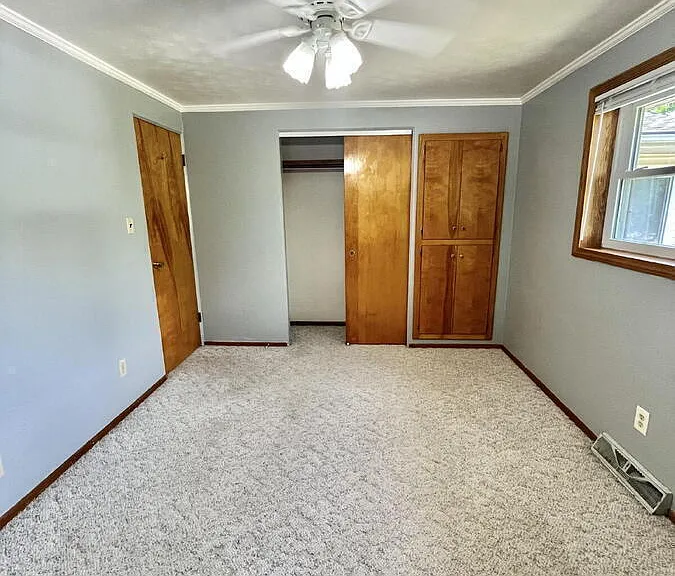 2204 Bainbridge Rd — Photo 28