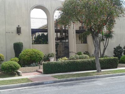 5350 Fairview Blvd, Los Angeles, CA, 90056