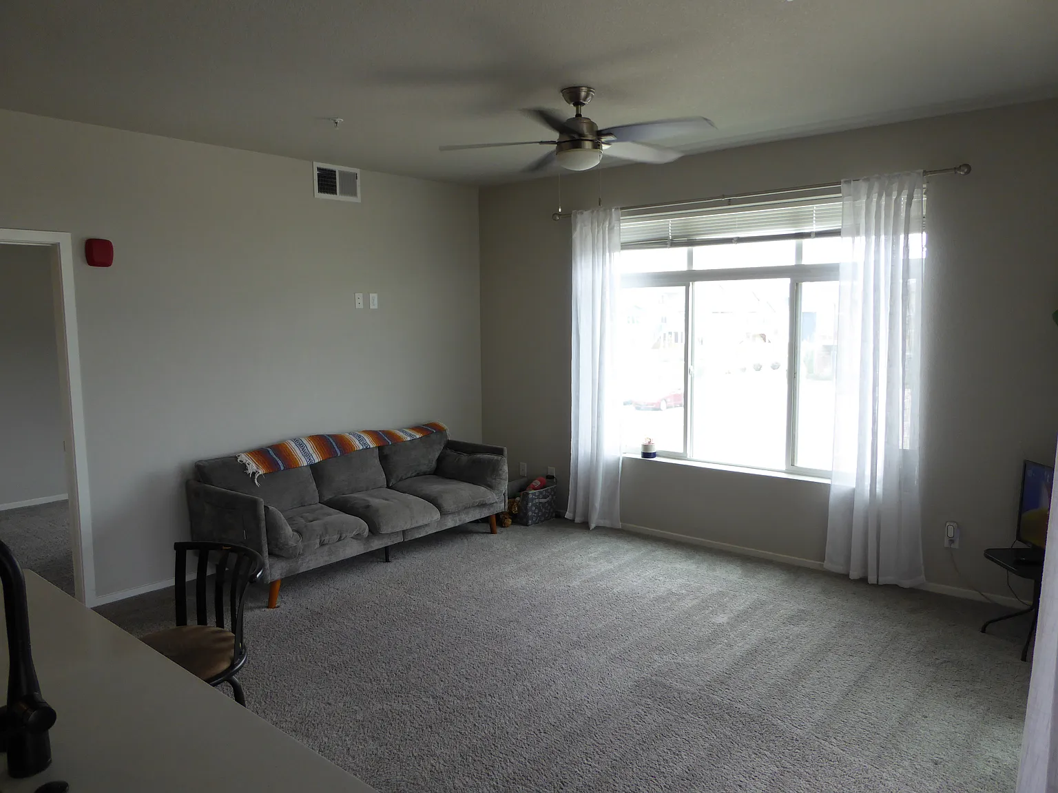 1 bed, 915 sqft, $1,850 — Photo 3