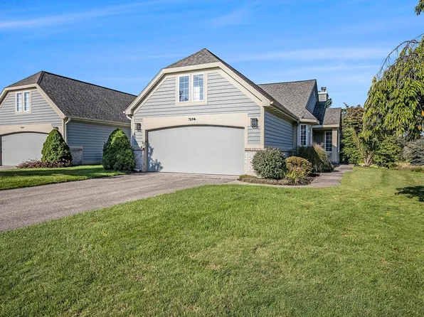7682 Greenbrier Dr NE, Rockford, MI 49341