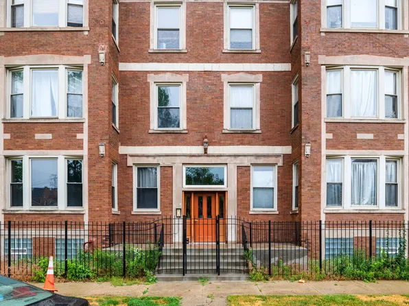 1516 E 65th Pl APT 1W, Chicago, IL 60637