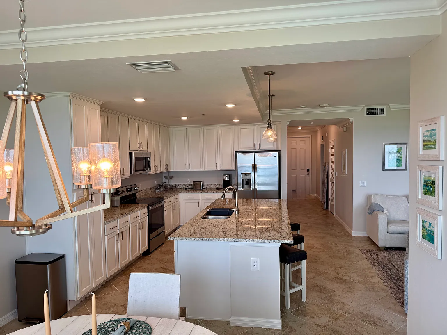 2 bed, 1283 sqft, $2,250 — Photo 4