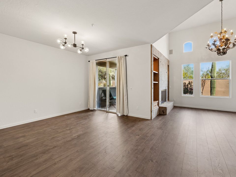 Dining/Family Room with Cantera tiled fireplace