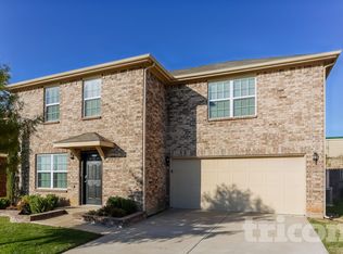 3120 Middleview Rd, Fort Worth, TX 76108