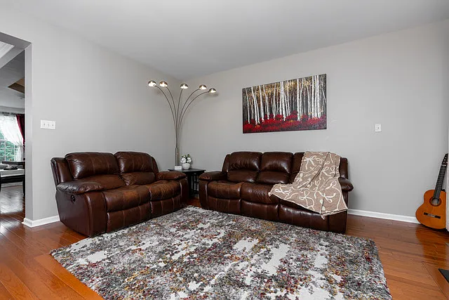 188 Fringetree Dr — Photo 3