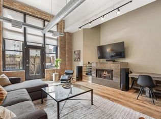 203 S Sangamon St APT 103, Chicago, IL 60607