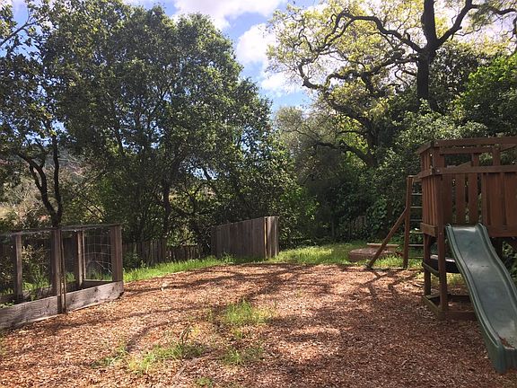 shared yard