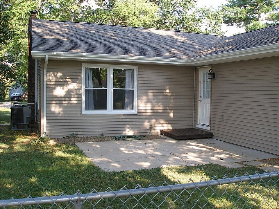 2nd image of 2310 Sycamore St
