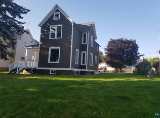 221 3rd Ave, Two Harbors, MN 55616