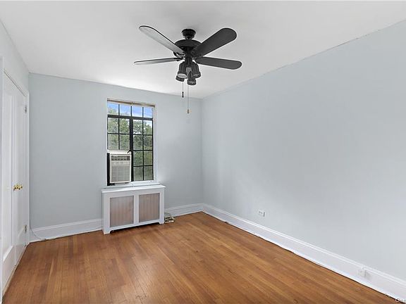 4th image of 20 N Broadway APT K250