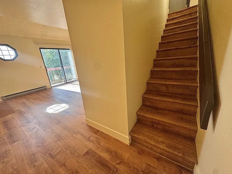4501 Boardwalk Dr #M — Photo 1