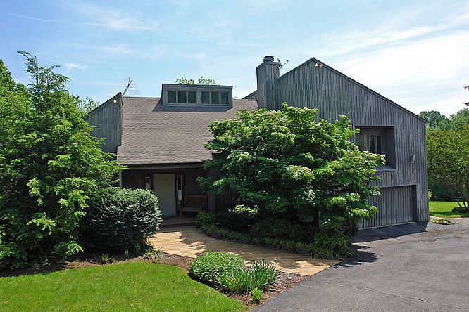 1st image of 310 Quail Meadows Dr