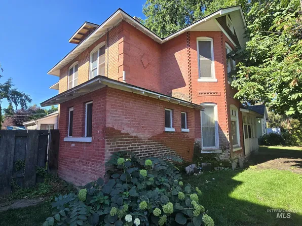 1122 1st Ave S, Payette, ID 83661