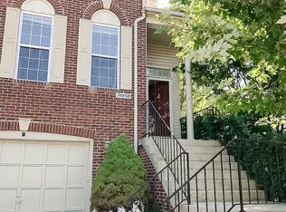 20898 Sandstone Sq, Sterling, VA 20165