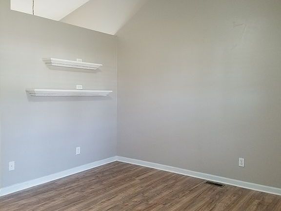 Open & Airy High Ceilings