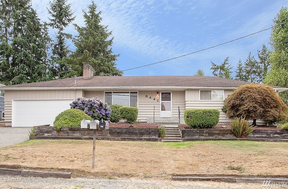 1st image of 8442 S 18th St