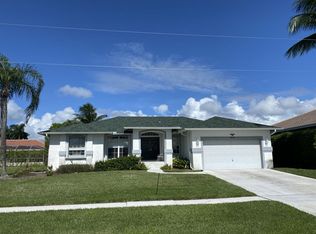 916 Arawak Ave, Marco Island, FL 34145