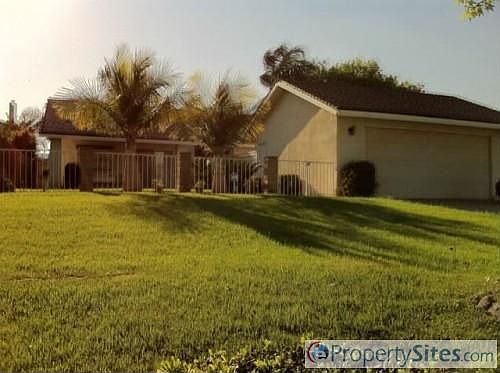 4th image of 12526 Kumquat Pl