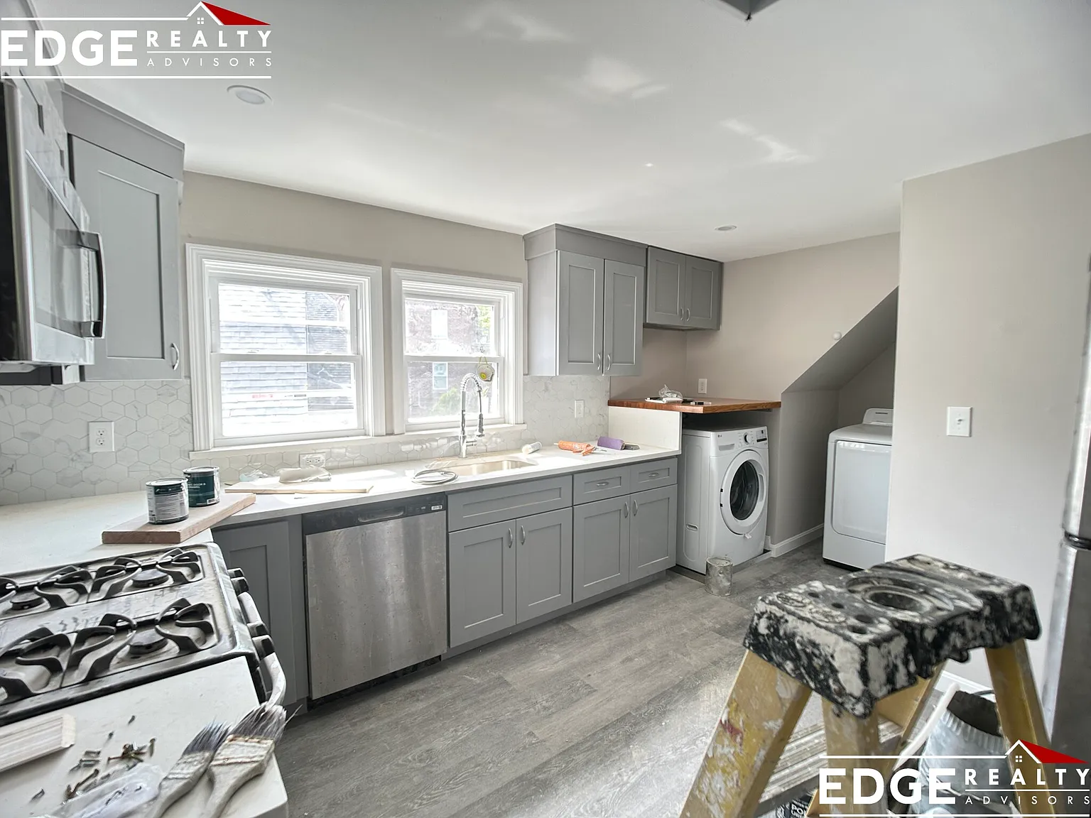 4 bed, 1300 sqft, $4,800 — Photo 2