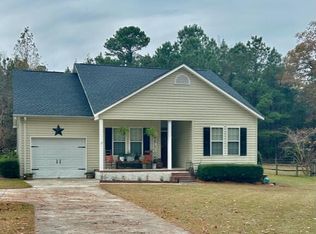 611 Inman Lake Rd, Whiteville, NC 28472
