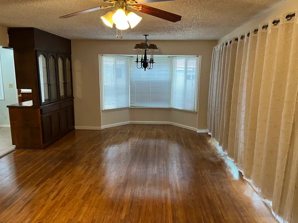 11731 Brookhurst St, Garden Grove, CA 92840