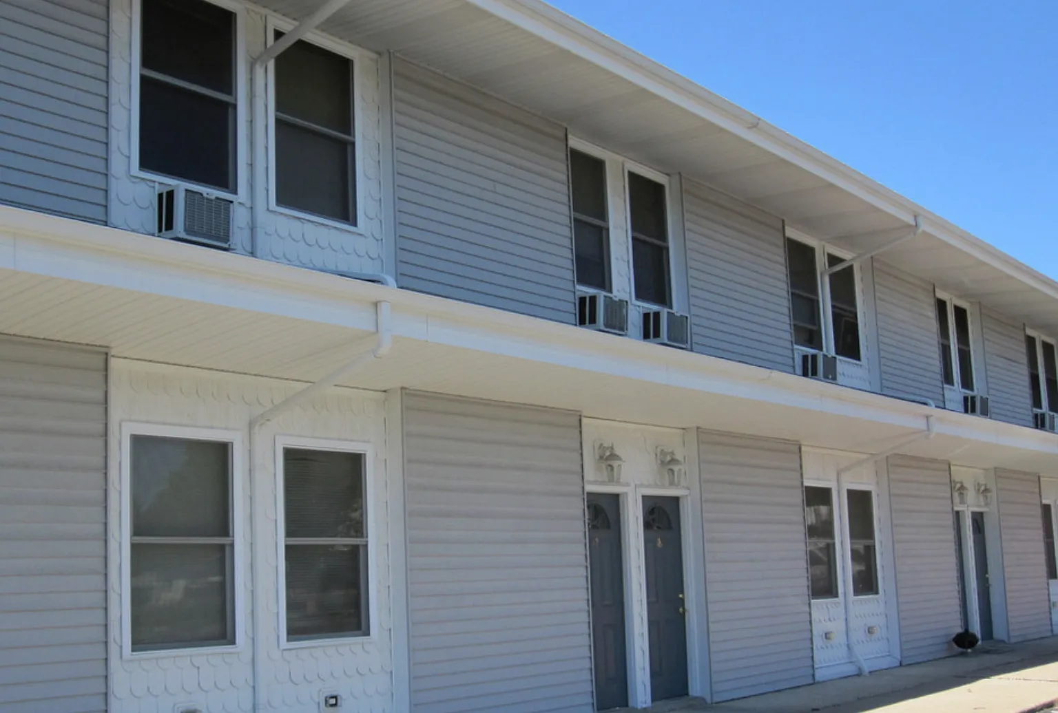 629 N Reynolds Rd — Photo 1