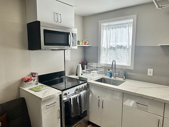 2nd image of 4341 17th St