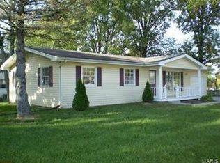 37 Clarence Dr, Wright City, MO 63390