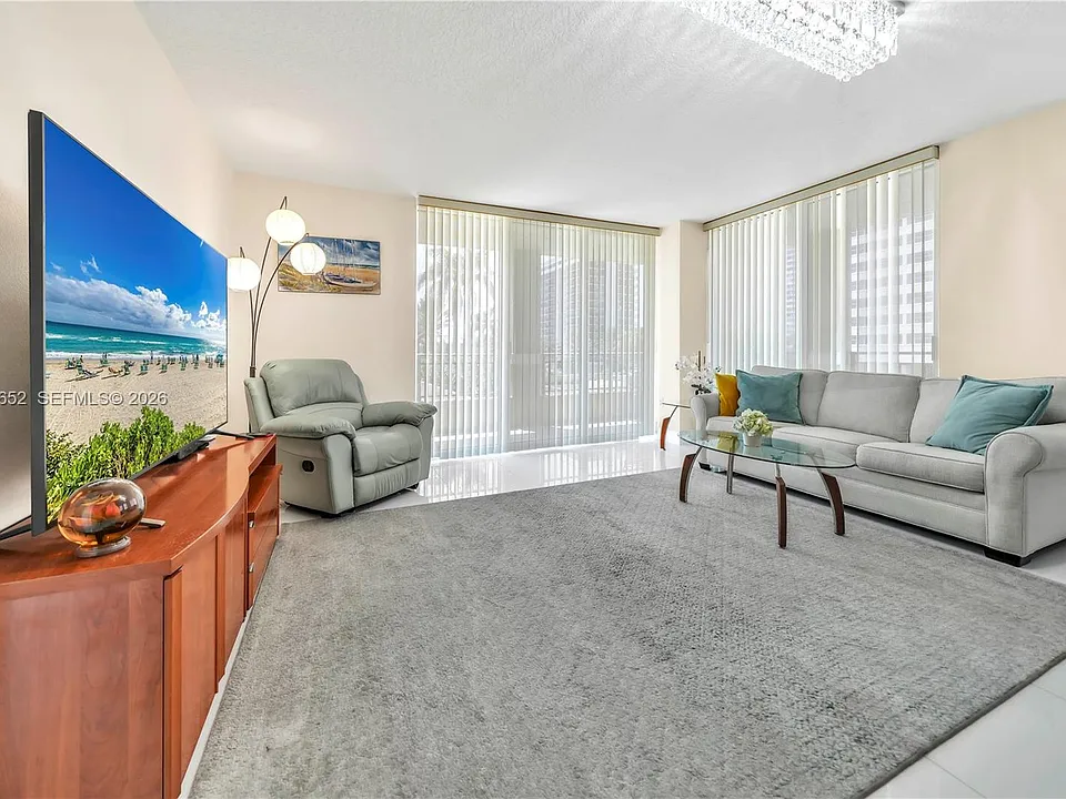 2080 S Ocean Dr #202