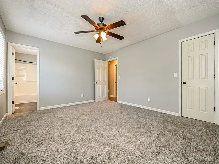 2093 Phillips Rd — Photo 9
