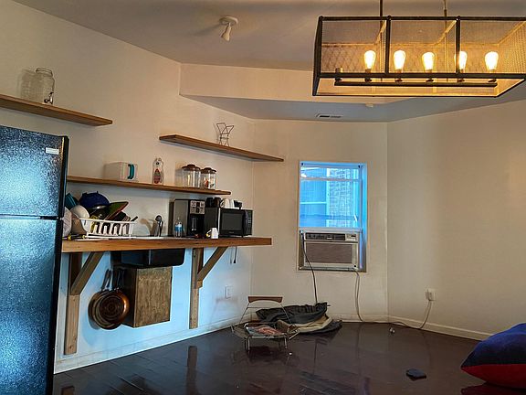 2nd image of 4009 S Calumet Ave APT 3