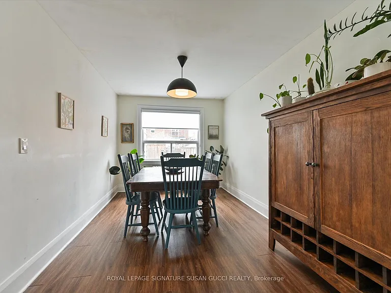31 Lesmount Ave — Photo 9