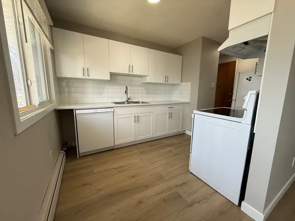 8705 152nd St NW, Edmonton, AB