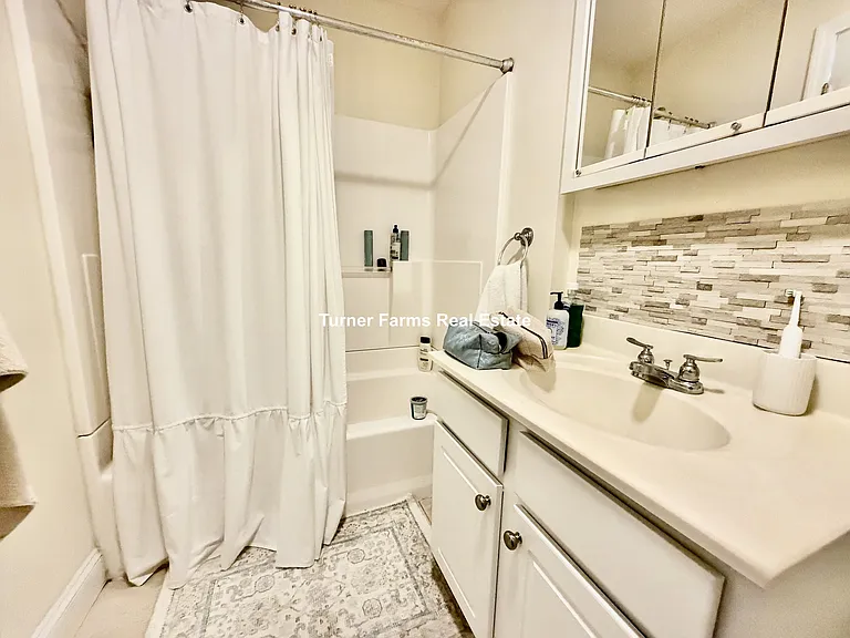 1056 Cambridge St #3F — Photo 7