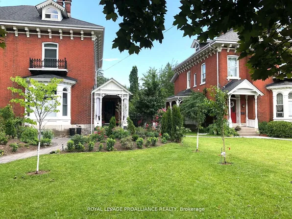 219 Charles St, Belleville, ON K8N 3M3